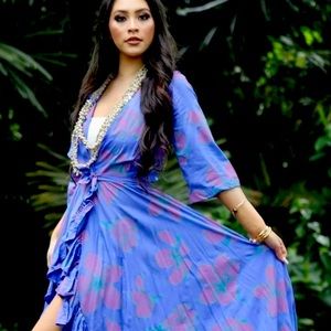 NWT LexBreezy Hawaii Plumeria M